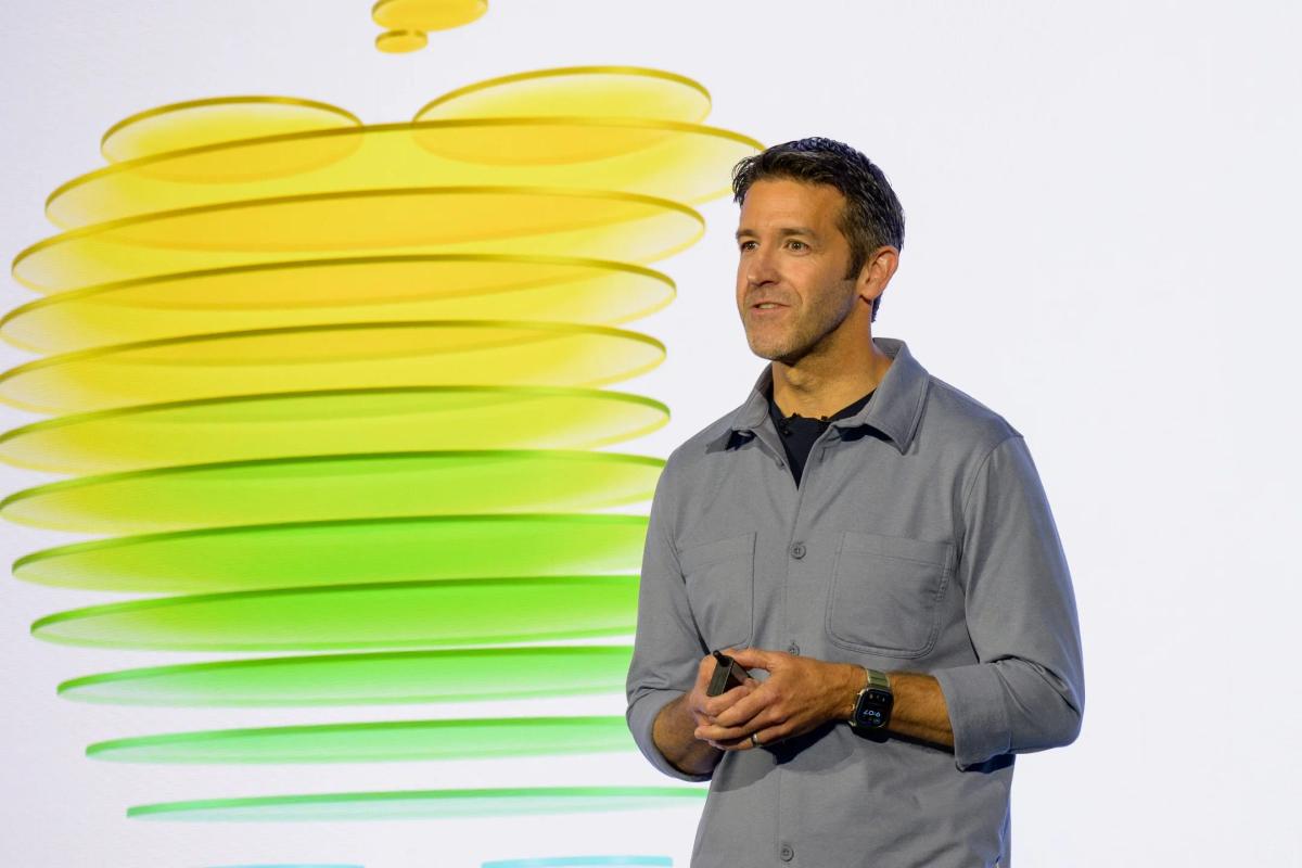 Apple Unveils Game‑Changing MacBook Neo at Event