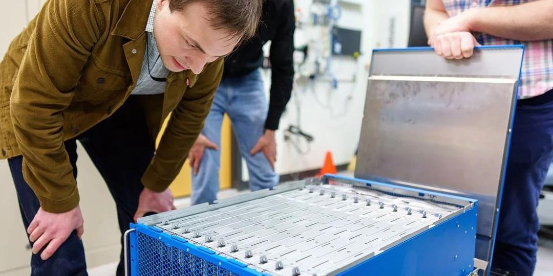 Neuromorphic Chips Solve Differential Equations with FEM