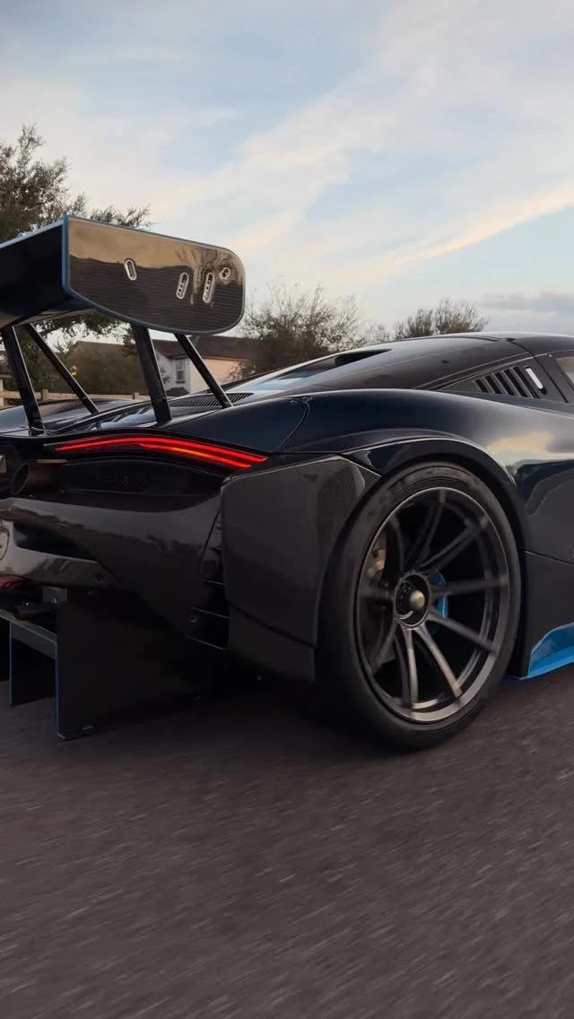 McLaren’s Blue Carbon Fiber Supercar Stands Out