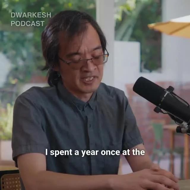 Distractions Like Social Media Can Boost Productivity