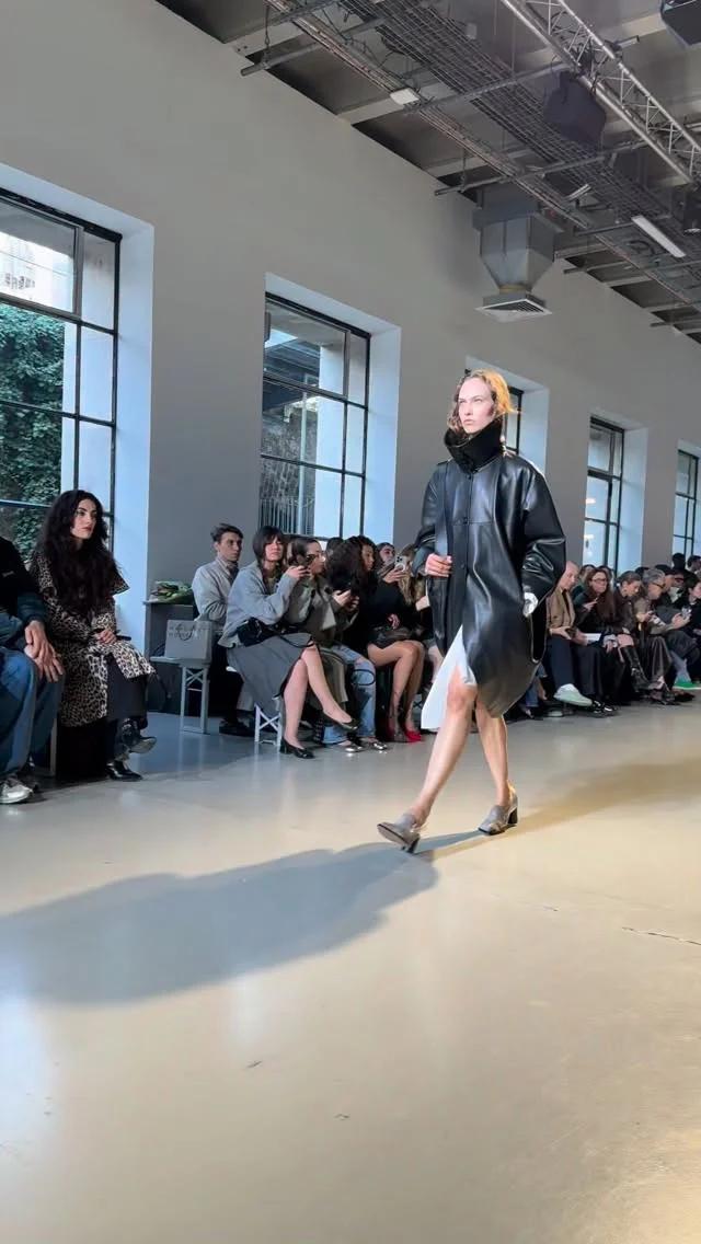 Niccolò Pasqualetti Crafts Distinctive Pebble Shoes, Innovative Bags