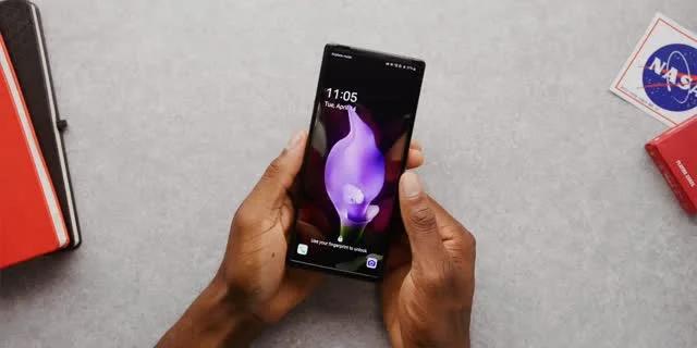 First Look: Unreleased Rollable Smartphone in Action