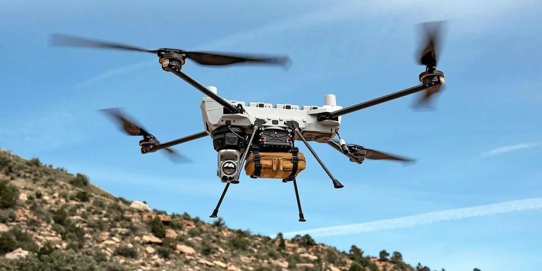 Hybrid3D Prints Custom-Shaped Batteries for Drones, Smart Glasses