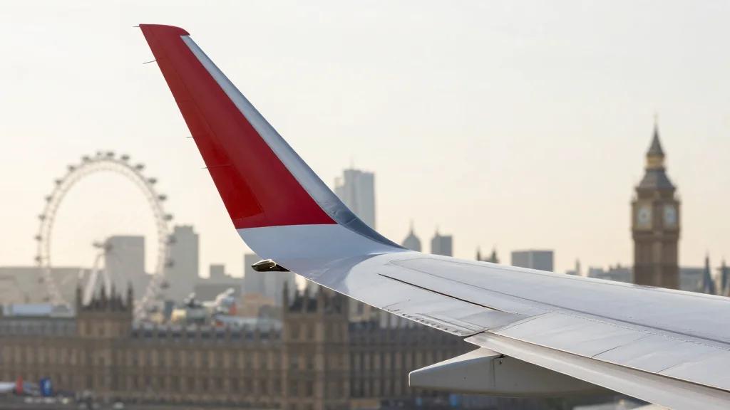 United Airlines Opens Once in a Decade Opportunity For Flight Attendants To Move To ‘Dream Location’
