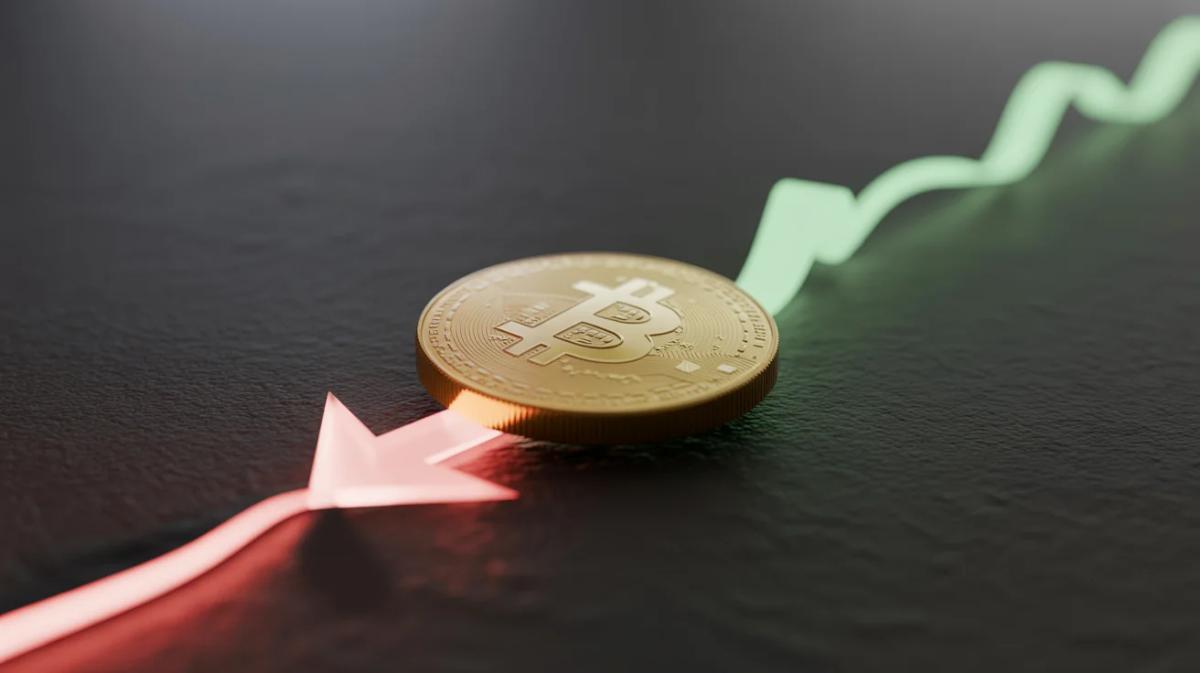 Bitcoin Faces $92K Test, Possible Drop to $78K