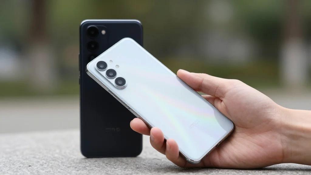 IPhone Convert Resists Samsung S26 Ultra, Stays Loyal