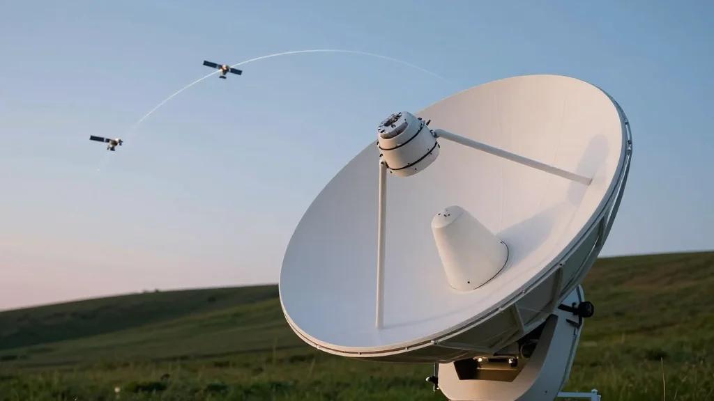 Amazon's $11.57 B Globalstar Deal Escalates Battle with Musk's Expanding Starlink Constellation