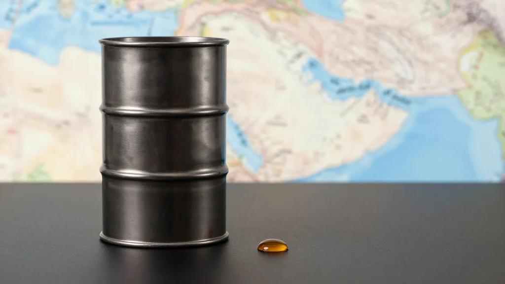 Analyzing Hormuz Oil Gap and Twitter Fury