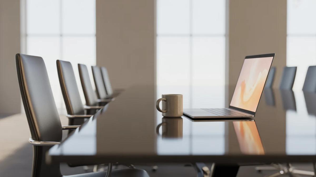 Visibility Beats Secrecy: Fill Your Room to Sell