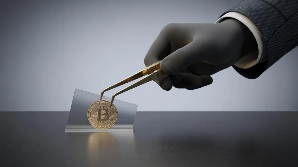 BlackRock Accused of Bitcoin Manipulation, Crash Looms