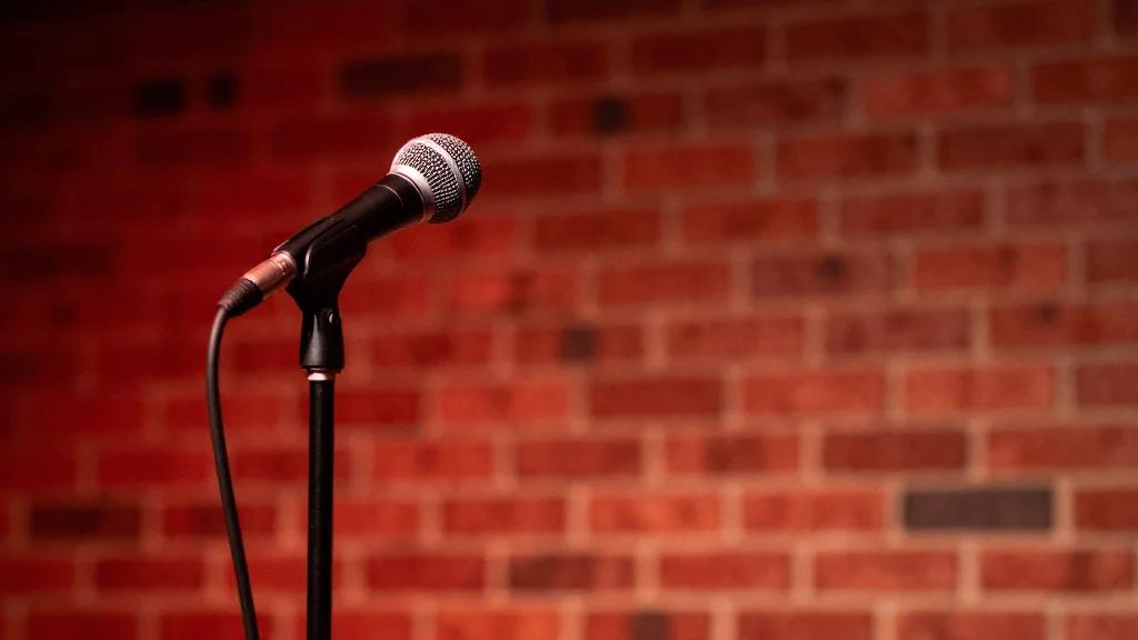 Dogs In A Pile Bring Out Natalie Brooke On Keytar For ‘Funky Bitch’ At 9:30 Club Debut