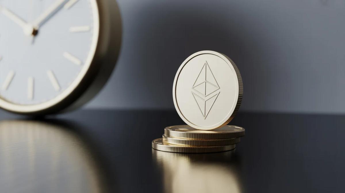 Weekly Crypto Close Looks Decent, ETH Aims Above $4k