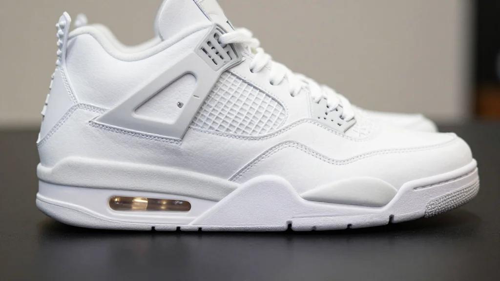 Nike’s Iconic Air More Uptempo Is Returning With Original ’90s Details