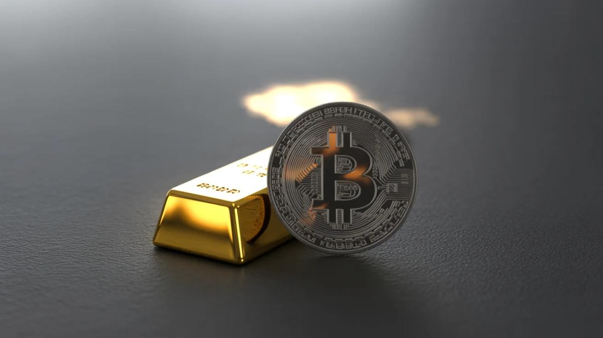 VanEck Predicts BTC Will Outshine Gold, Nasdaq by 2026