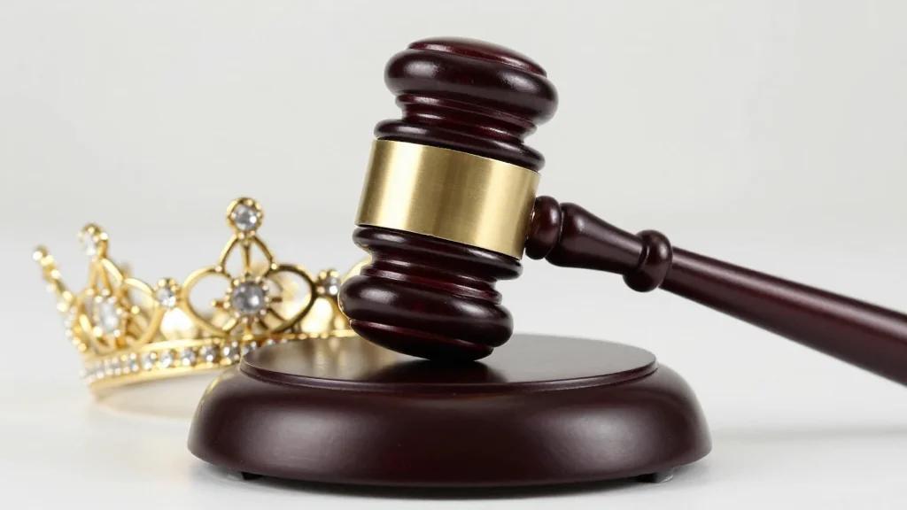 Florida AG Sues Miss America Over Transgender Contestant Policy