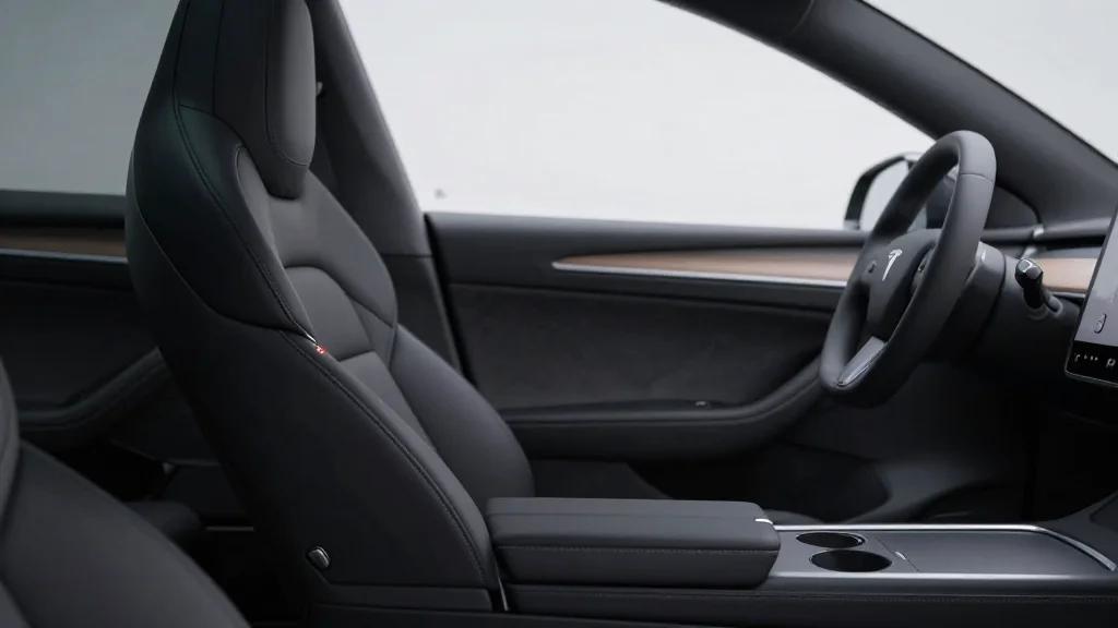 Waymo Grapples with Low-Tier Failures, Calls for Ejector Seats