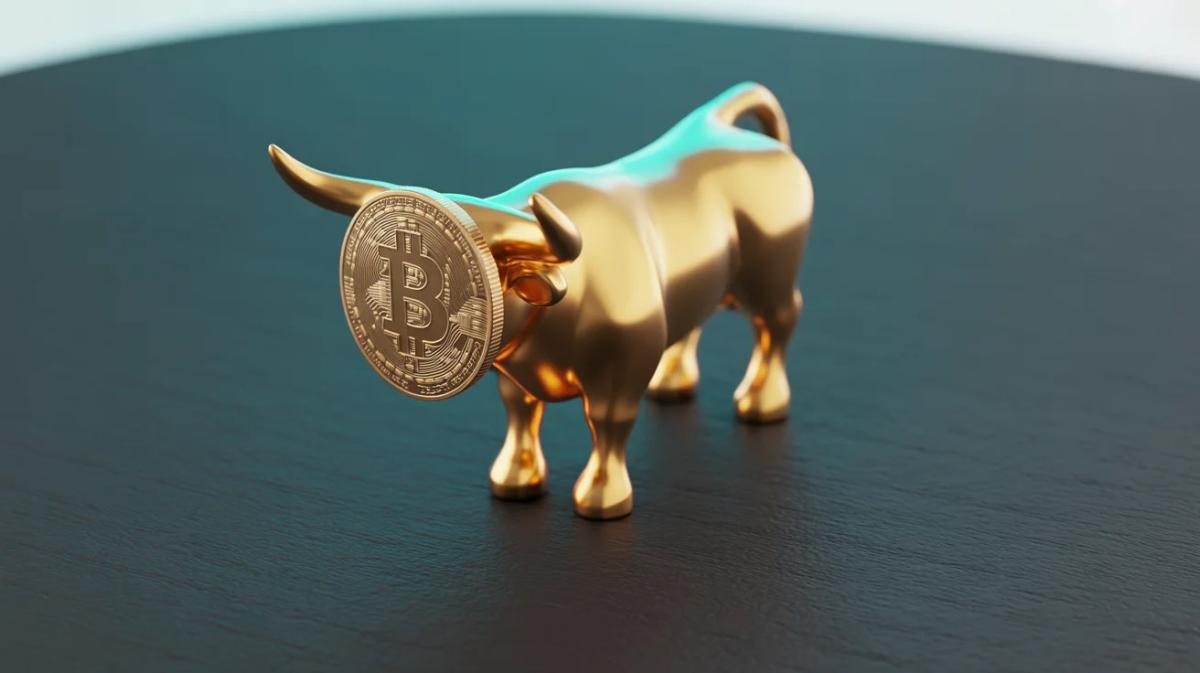 Bitcoin Hits $2 Trillion—Tom Lee Warns Against Ignoring