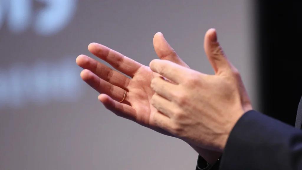 Hand Gestures Can Help You Sell. Here’s Why