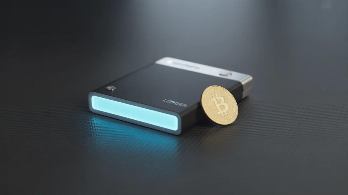 Black Friday Ledger Sale: Free Bitcoin Vouchers Included