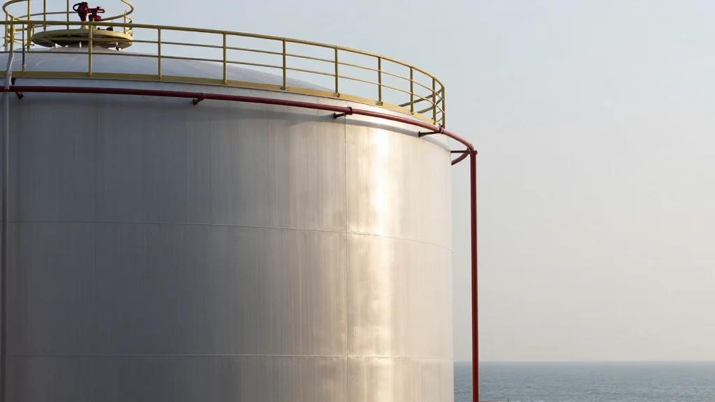 April Sees 10 MMbpd Crude Draw in First Nine Days